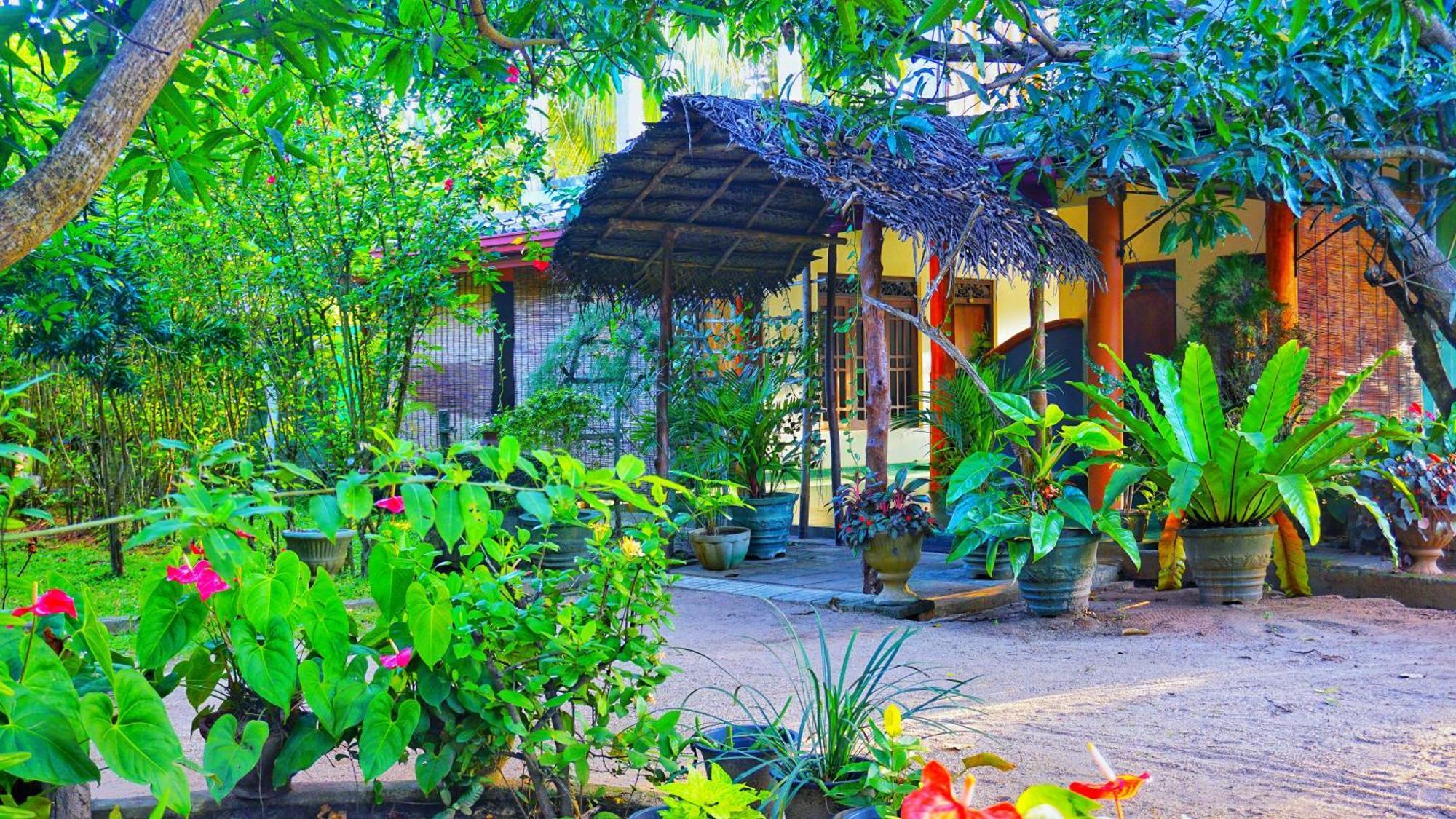 Sigiri Dilu Villa Sigiriya Bagian luar foto