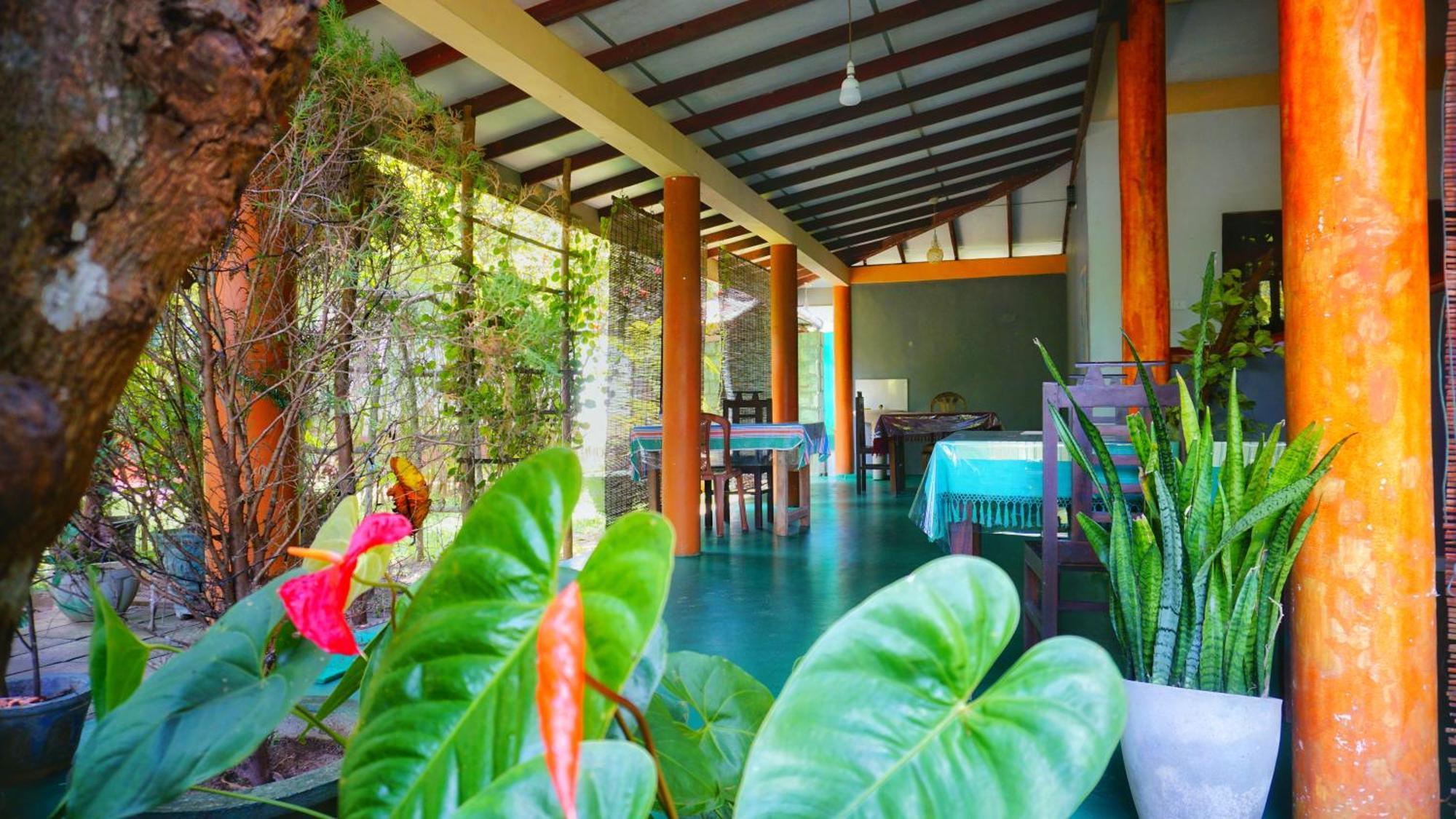 Sigiri Dilu Villa Sigiriya Bagian luar foto